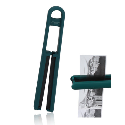 eTone Film Squeegee for 35mm 135 120 4x5 Film, Soft Silicone Blades, Streak-Free Wiping Negative Film Blue Green